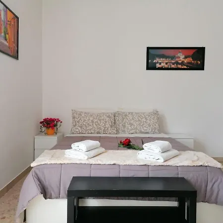 Giuseppe House Апартаменты